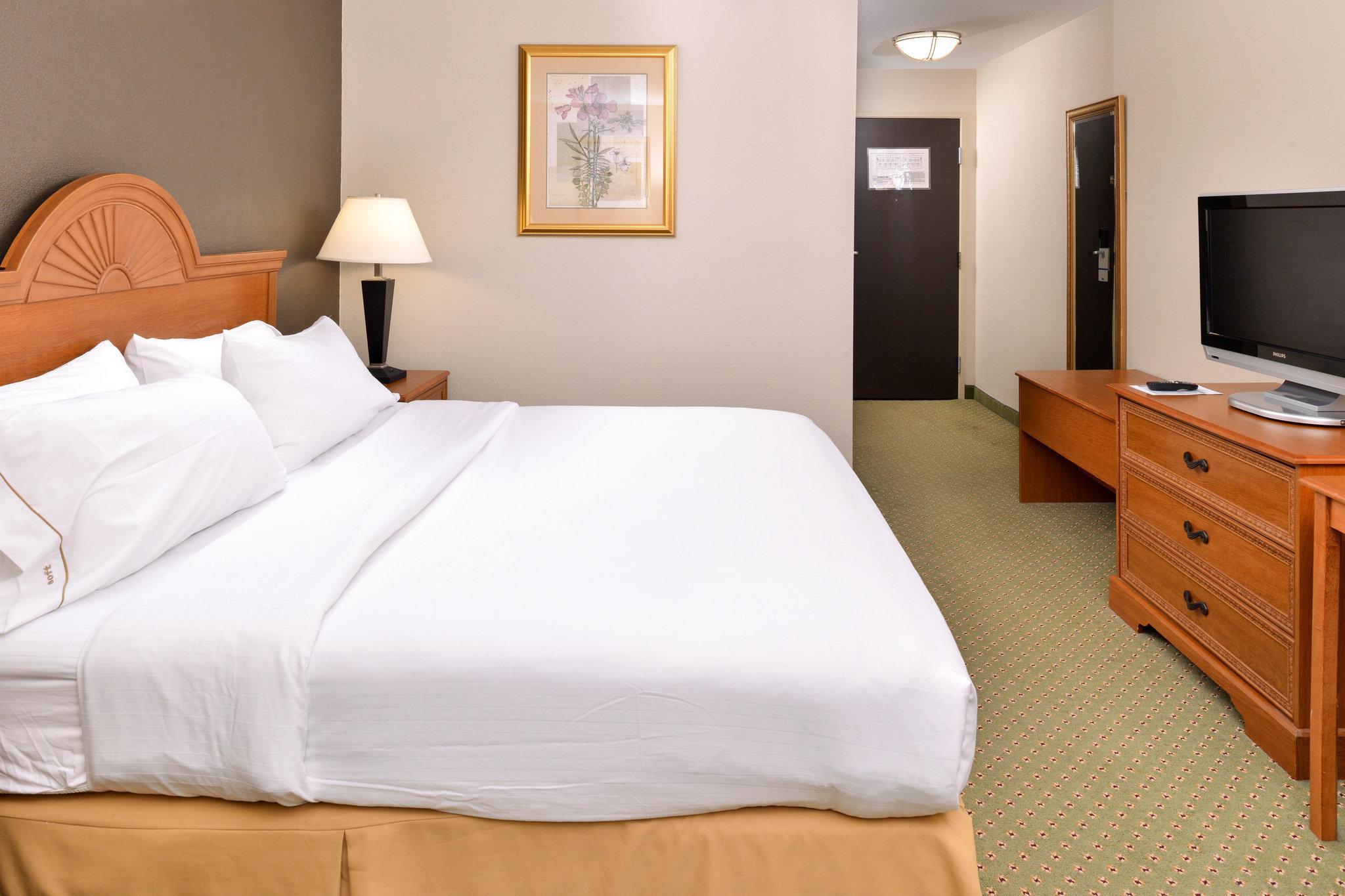Holiday Inn Express Hotel & Suites Madison By Ihg Esterno foto
