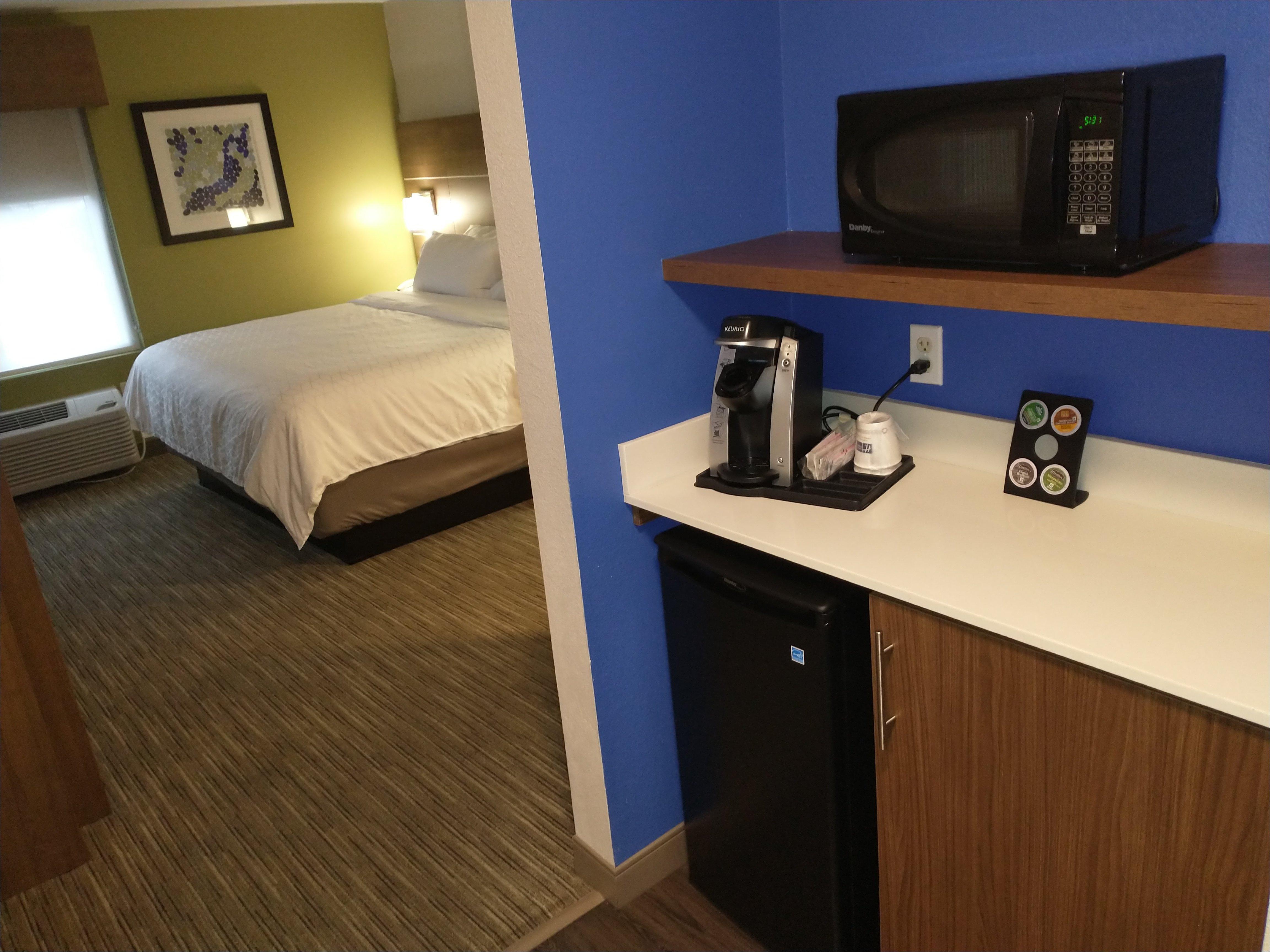 Holiday Inn Express Hotel & Suites Madison By Ihg Esterno foto