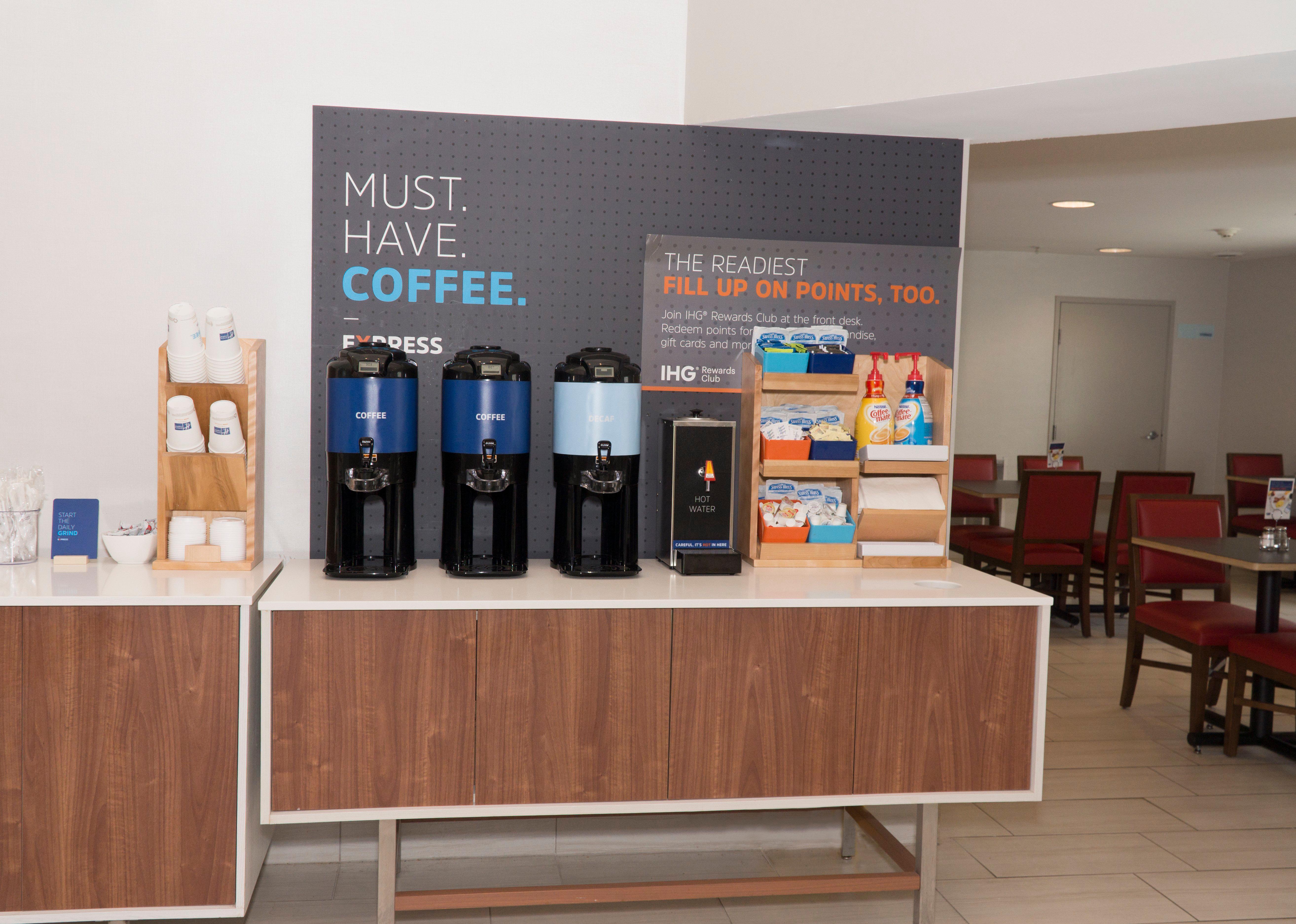 Holiday Inn Express Hotel & Suites Madison By Ihg Esterno foto