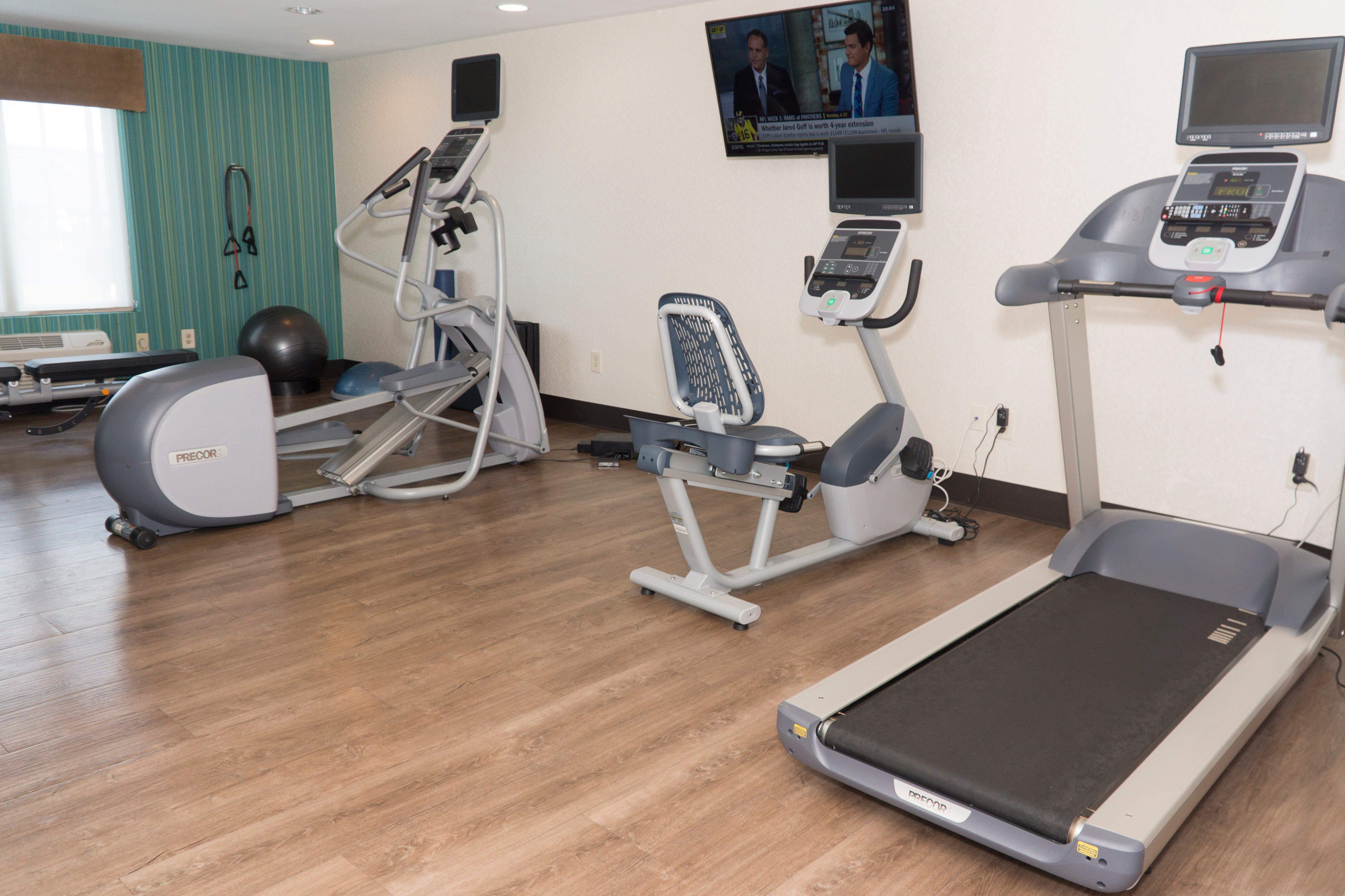Holiday Inn Express Hotel & Suites Madison By Ihg Esterno foto