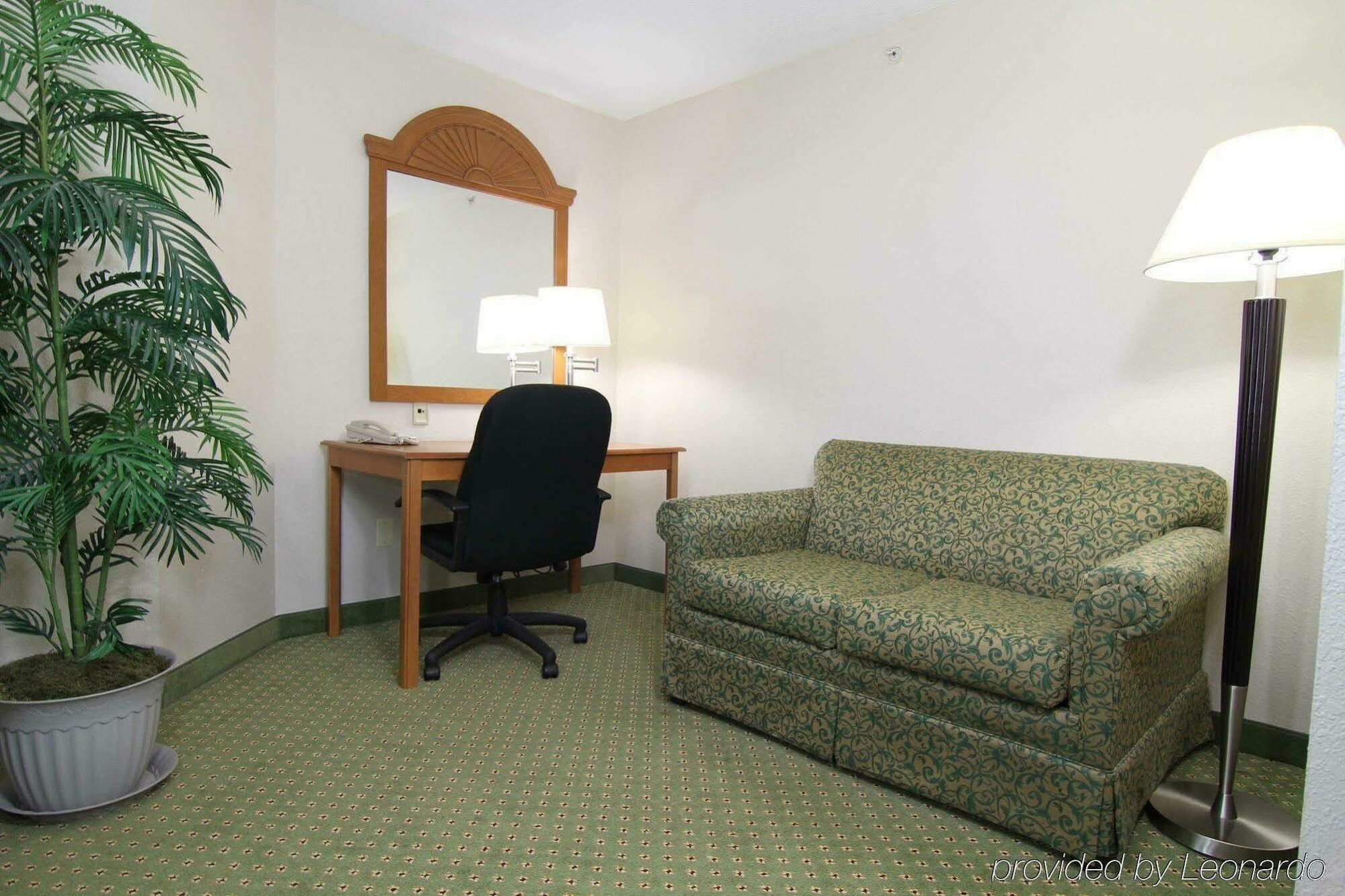 Holiday Inn Express Hotel & Suites Madison By Ihg Camera foto